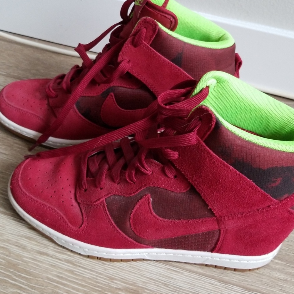 Sneaker wedges